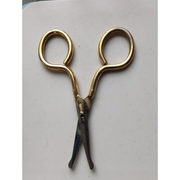 Vintage Gold Tone Safety Scissors Ideal For Sewing & Crafts Projects - Picture 3 of 9